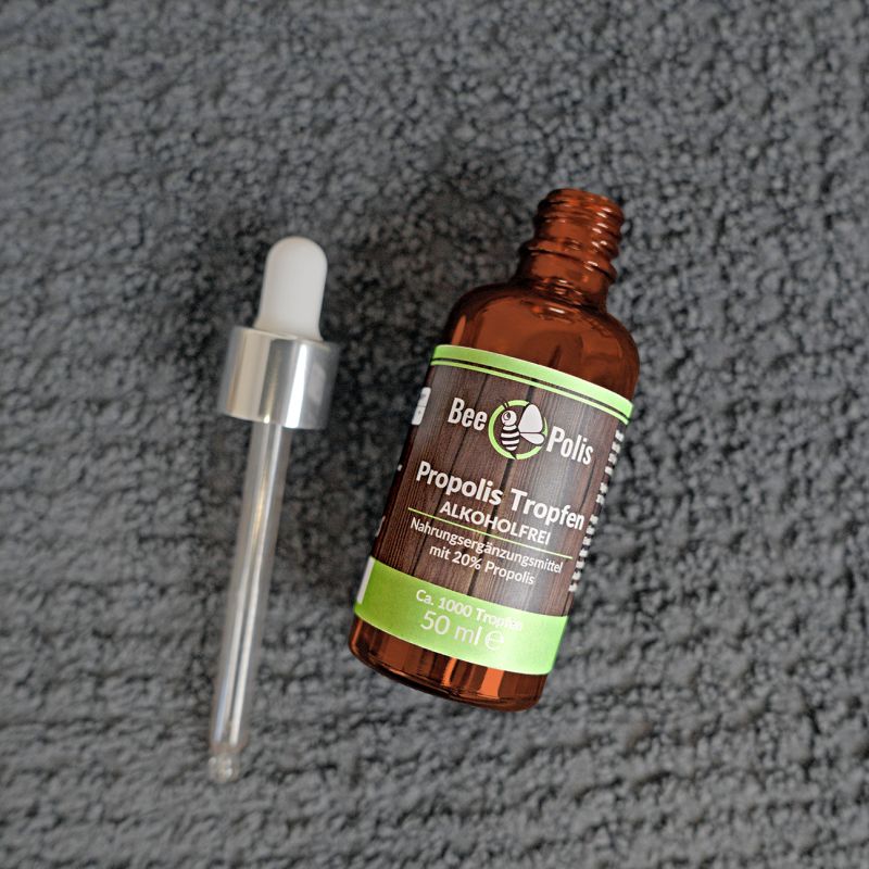 Preview: BeePolis Propolis Tropfen 50ml liegend